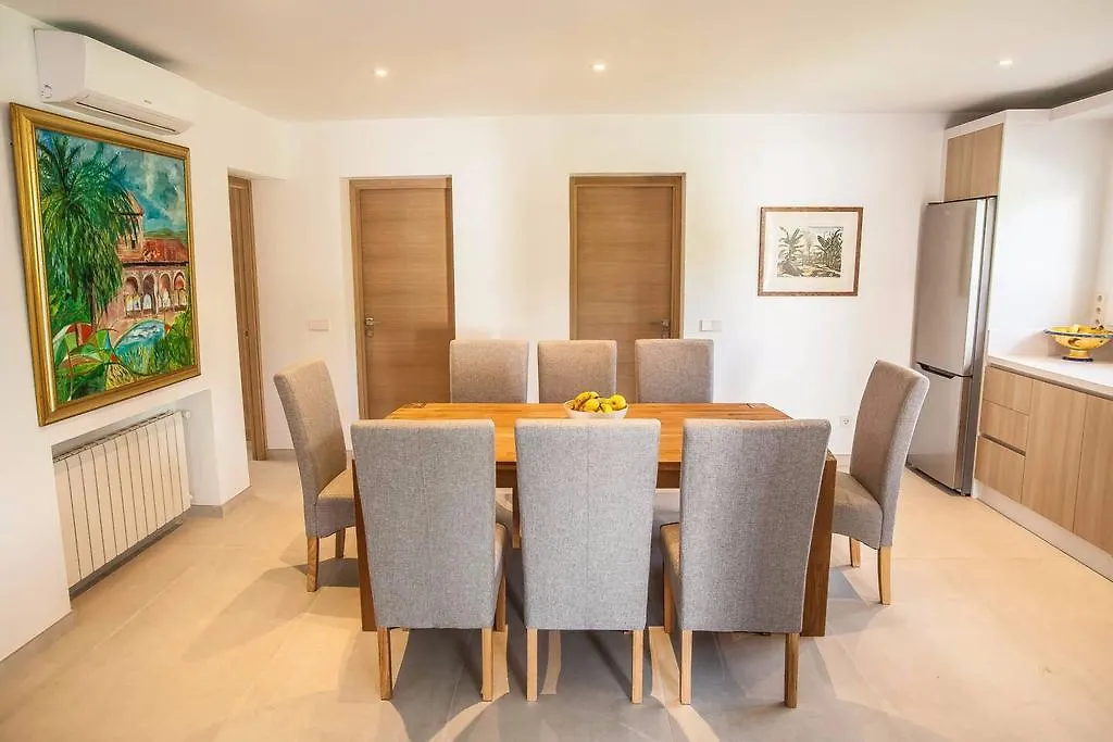 Sunlight Villas en MARBELLA con Piscina Privada SOLO familia en Playa