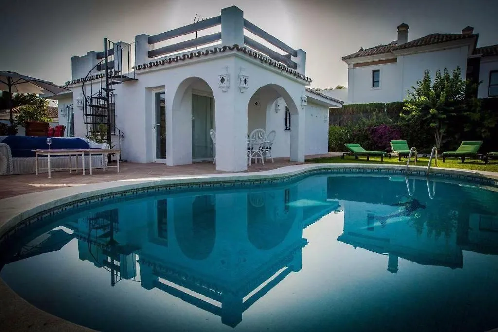 Sunlight Villas en MARBELLA con Piscina Privada SOLO familia en Playa 0*,